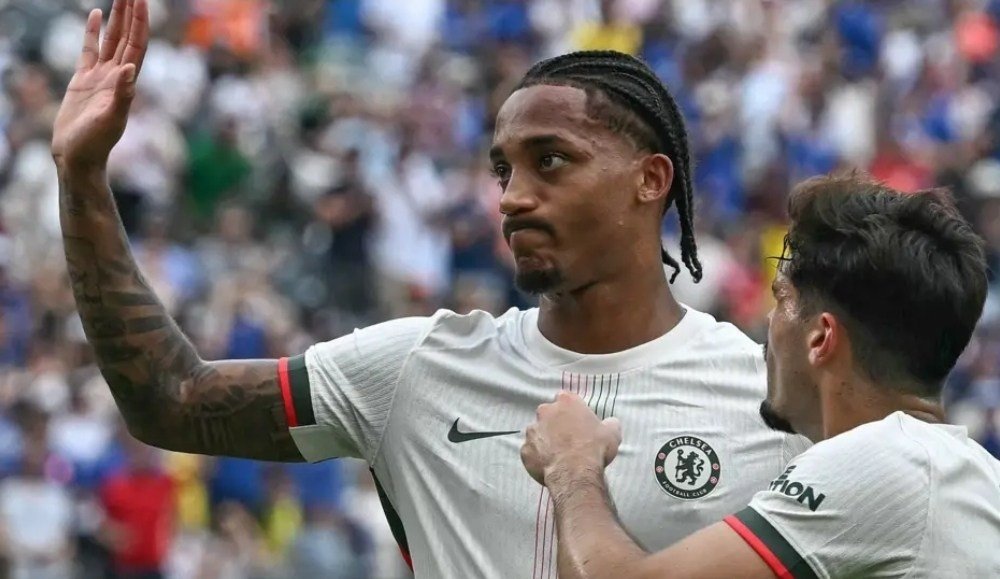 Pedro shines as Chelsea ease past Fluminense into Club W’Cup final