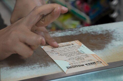 Mega Millions jackpot hits $600 million for Oct. 14 drawing. See the winning numbers.