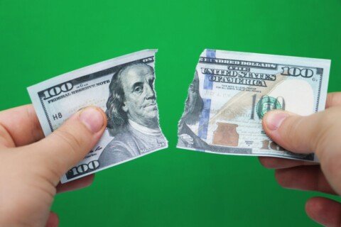Weak US Job News Undercuts the Dollar