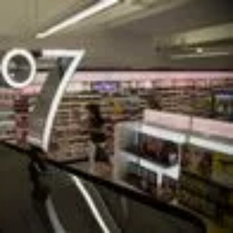 ‘Great value’ Boots No7 anti-ageing skincare collection worth £135 slashed to £39
