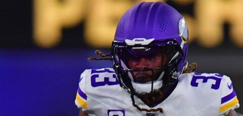 Aaron Jones Salutes for Exciting 2025