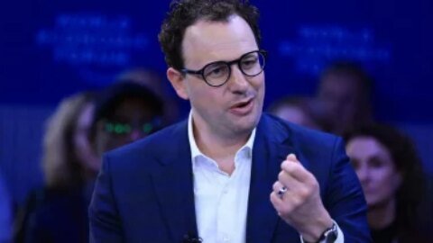 Anthropic co-founder predicts AI will achieve Nobel prize-winning discovery within a year