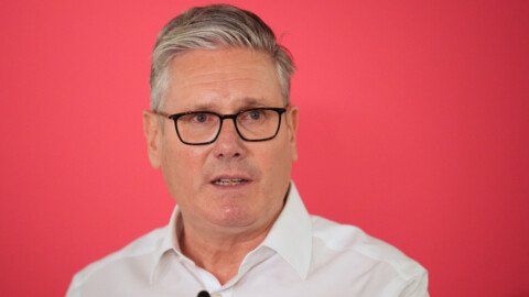 Starmer weighs cut to EU student fees in bid for Brexit reset