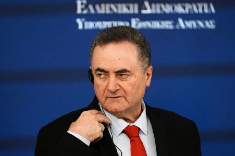 Israeli defense minister threatens Iranian leaders