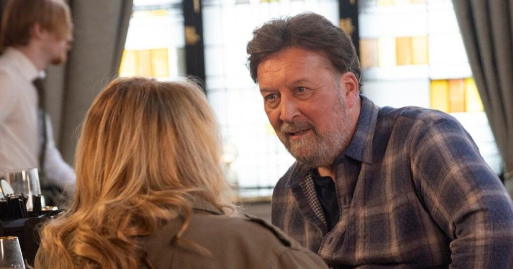 Cassie cornered by Tyrone’s child rapist dad in Coronation Street as he makes deeply sinister debut