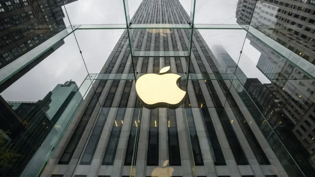 How Apple Might Try to Make Its Smart Glasses Less Creepy