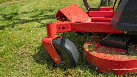 Fabricated Vs Stamped Lawn Mower Decks: What’s The Difference?