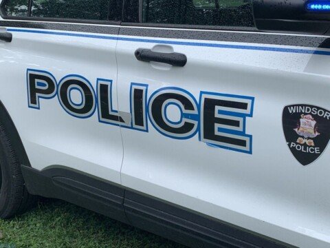 Windsor police arrest man for alleged breach of bail, fleeing officers