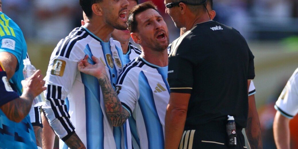 FIFA slams five Argentina players with suspensions and hefty fines