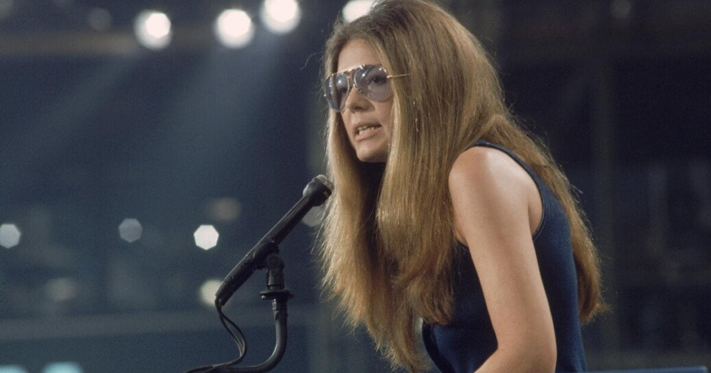 Gloria Steinem, charismatic feminist and co-founder of Ms. Magazine, dies at 92