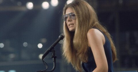 Gloria Steinem, charismatic feminist and co-founder of Ms. Magazine, dies at 92