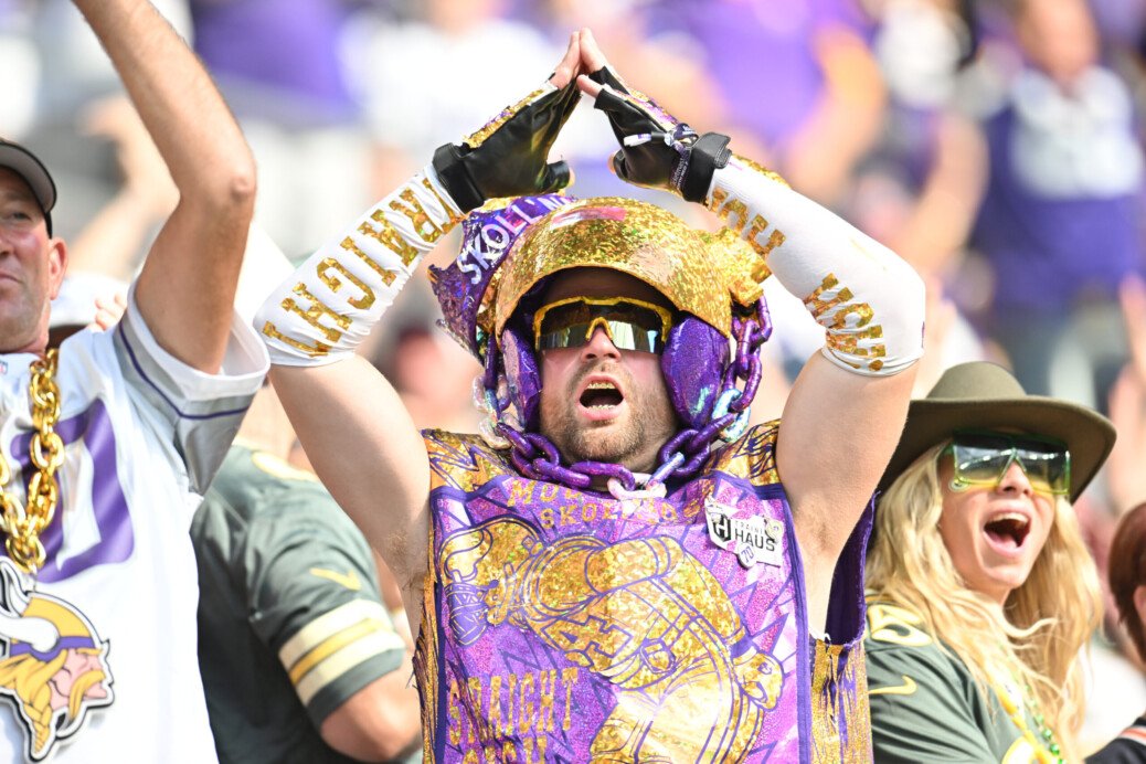 Apparently, The Vikings Boast a Blocker with Some “Screws Loose”