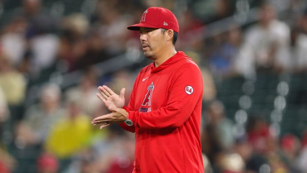 Angels fire manager Kurt Suzuki after losing 100 games in only season